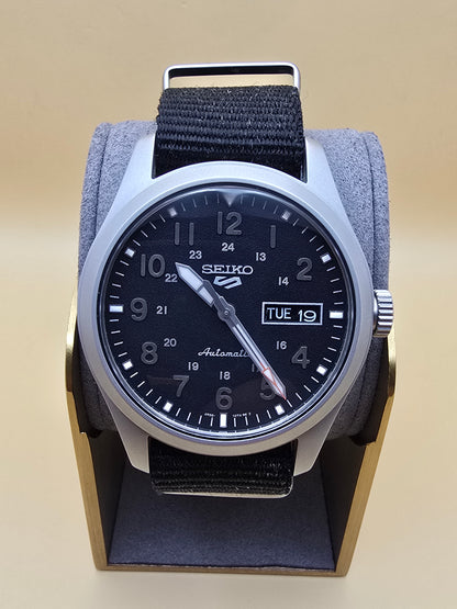 Seiko 5 Sports Field 39.3mm 11.2025 full set