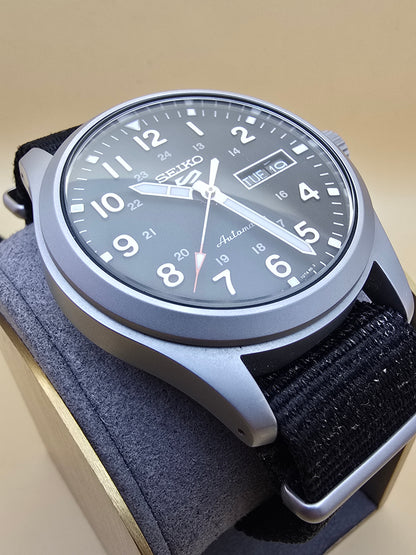 Seiko 5 Sports Field 39.3mm 11.2025 full set