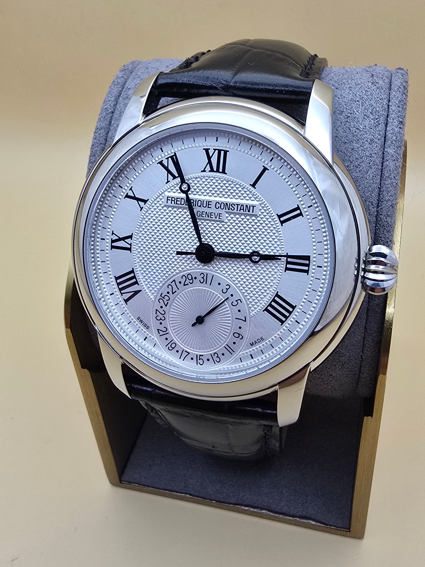Frederique Constant Classics Manufacture 42mm cutie/supracutie/tag-uri
