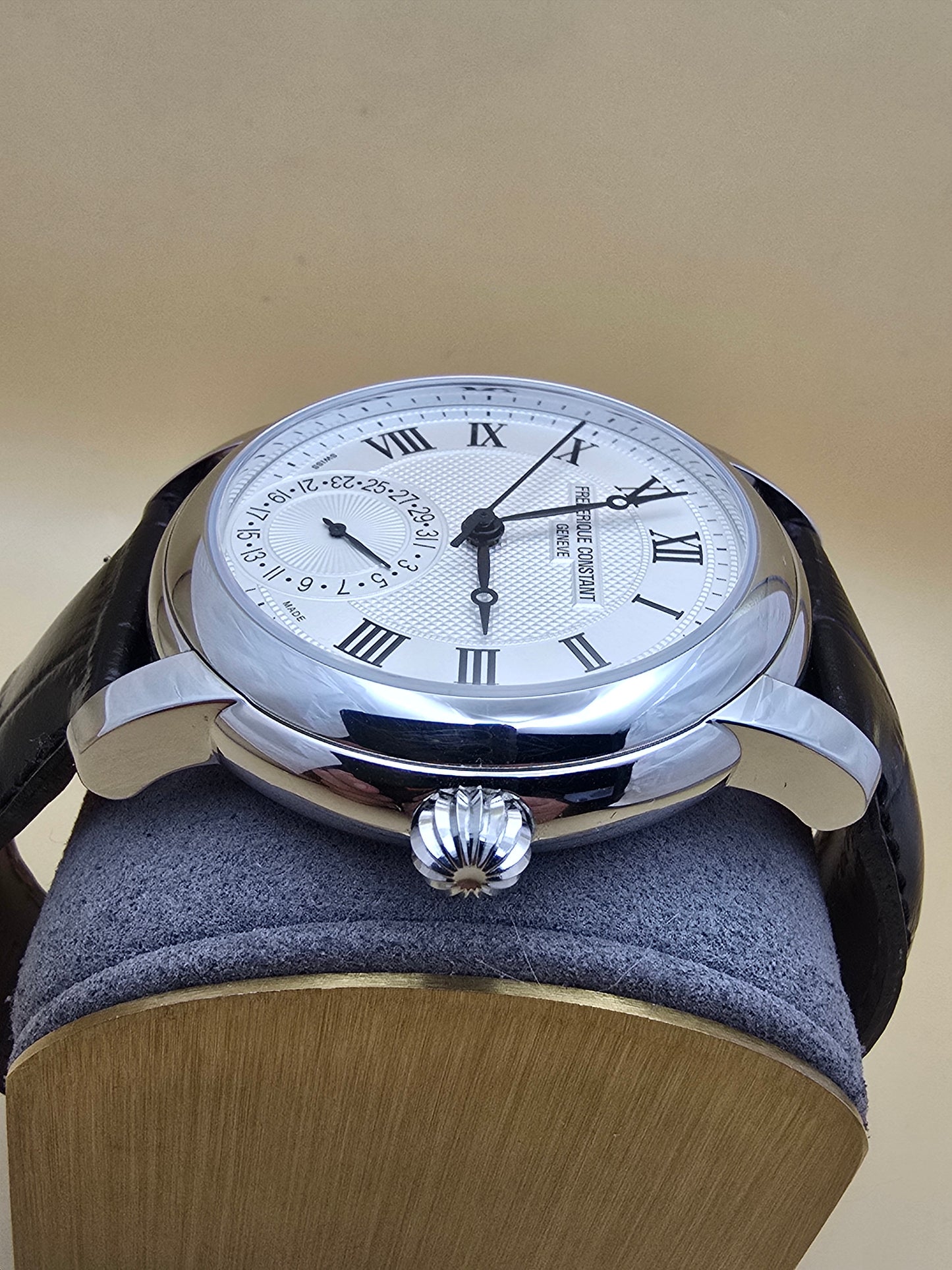 Frederique Constant Classics Manufacture 42mm cutie/supracutie/tag-uri