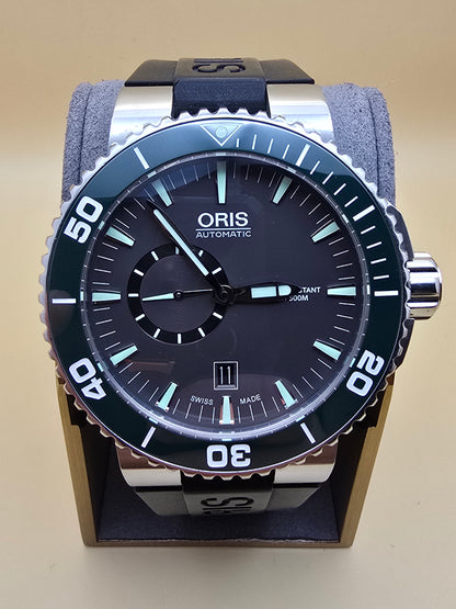 Oris Aquis Green Small Seconds 45.5mm full set