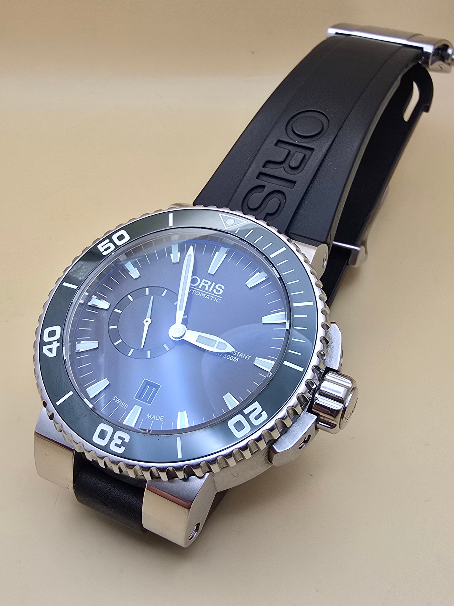 Oris Aquis Green Small Seconds 45.5mm full set