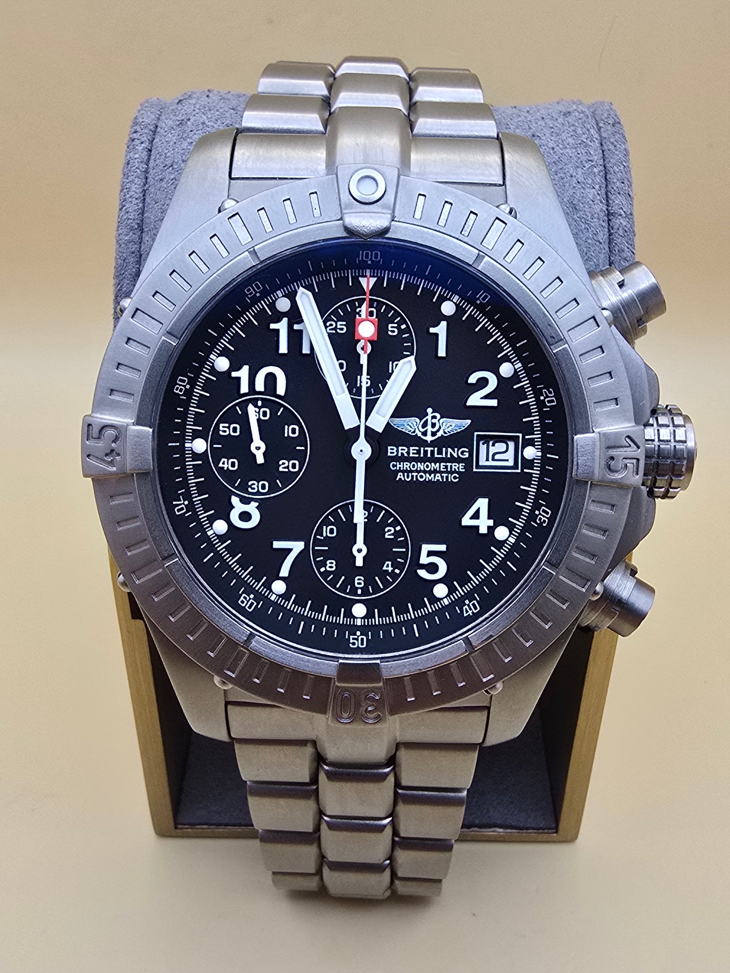Breitling Avenger Chrono Titanium 44mm full set