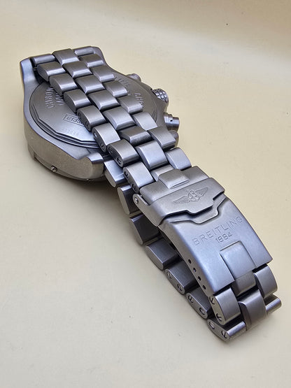 Breitling Avenger Chrono Titanium 44mm full set