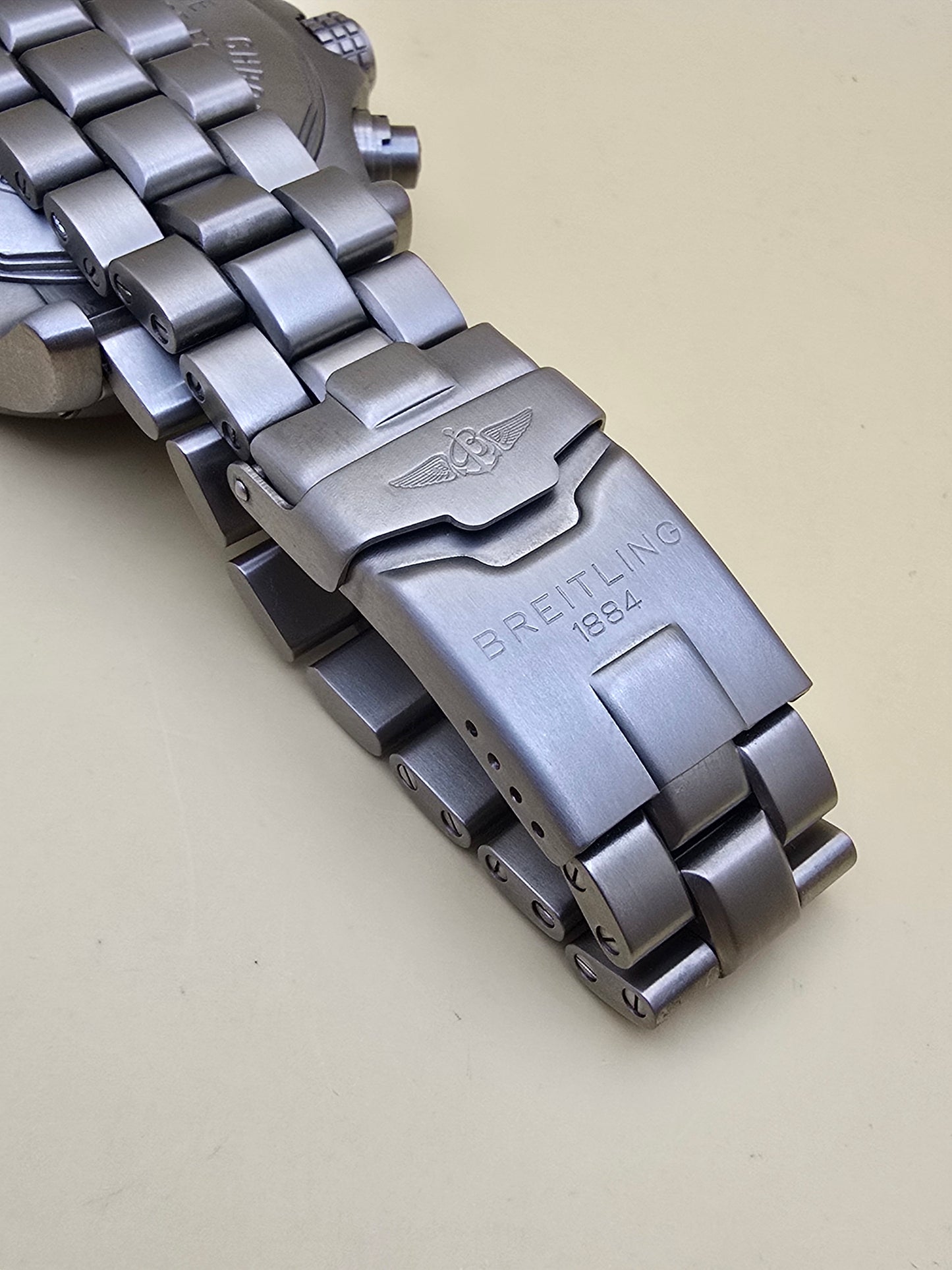Breitling Avenger Chrono Titanium 44mm full set