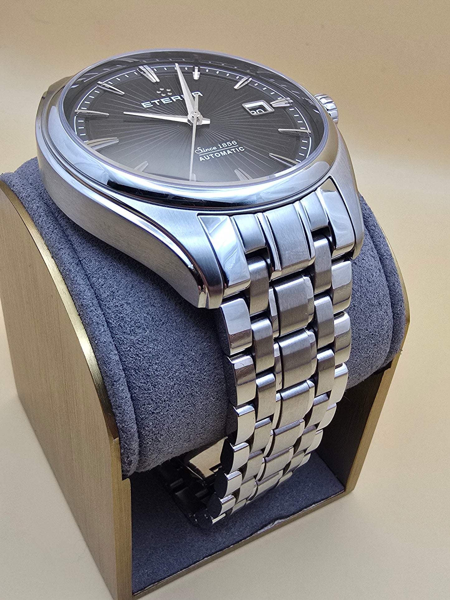 Eterna Avant-Garde Date Black full set