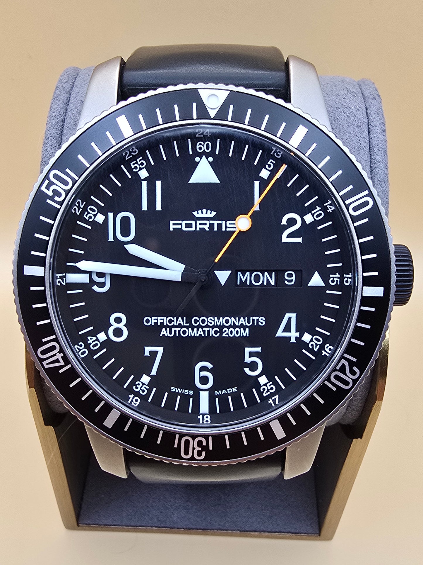 Fortis B42 Cosmonaut Day Date Titanium