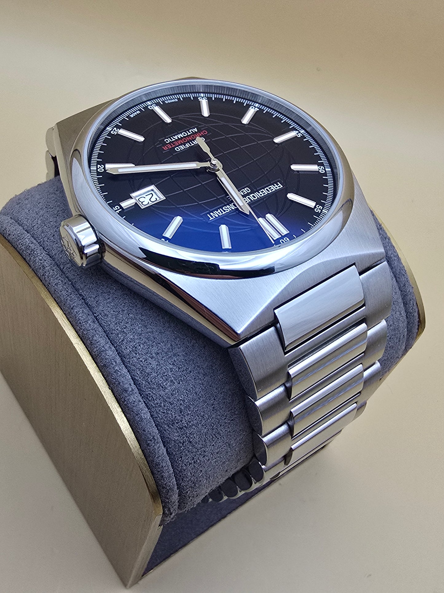 Frederique Constant HighLife Chronometer 39mm full set + extra curea rubber REZERVAT
