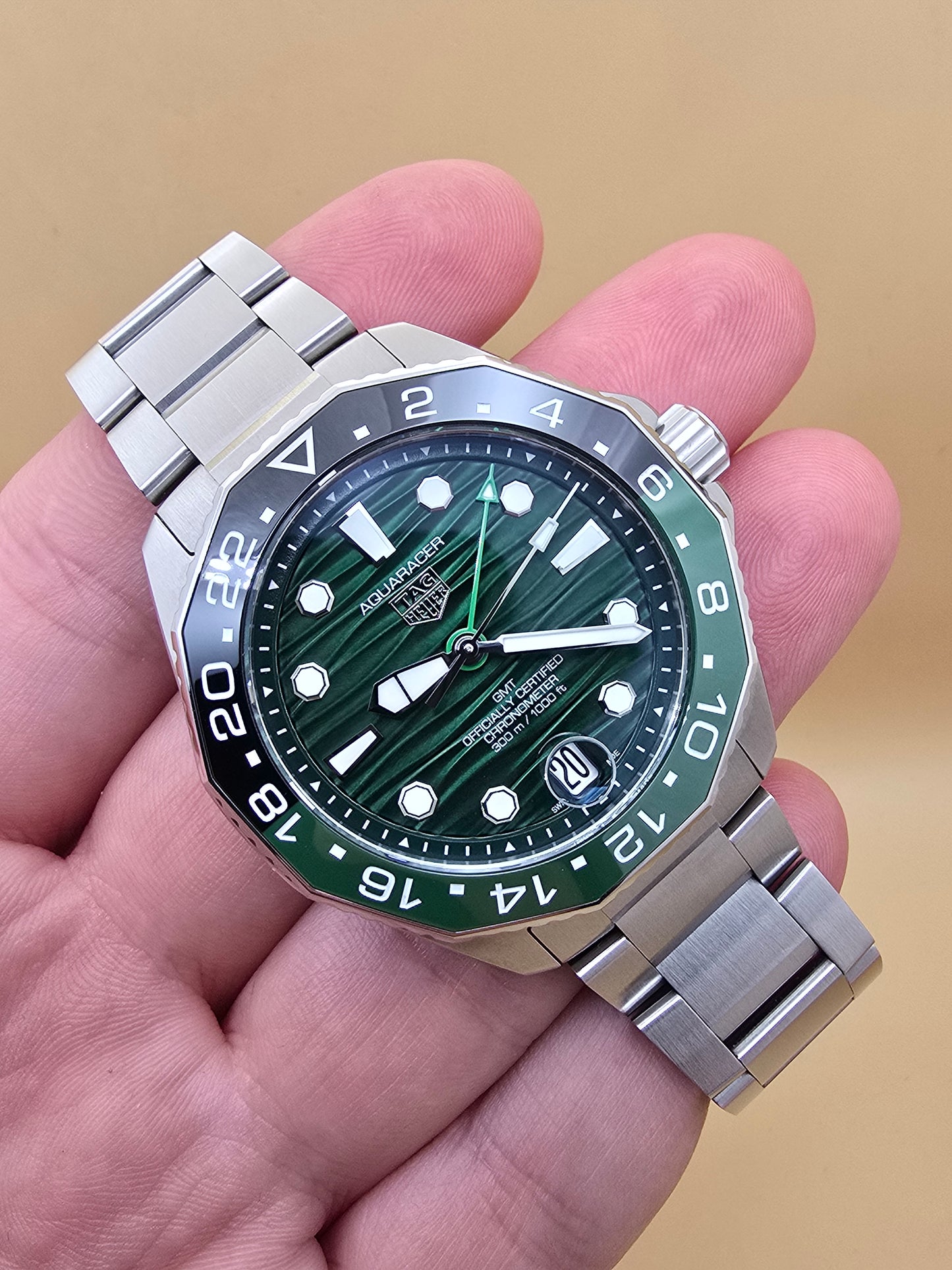 TAG Heuer Aquaracer Green GMT Ceramic 42mm full set 2025