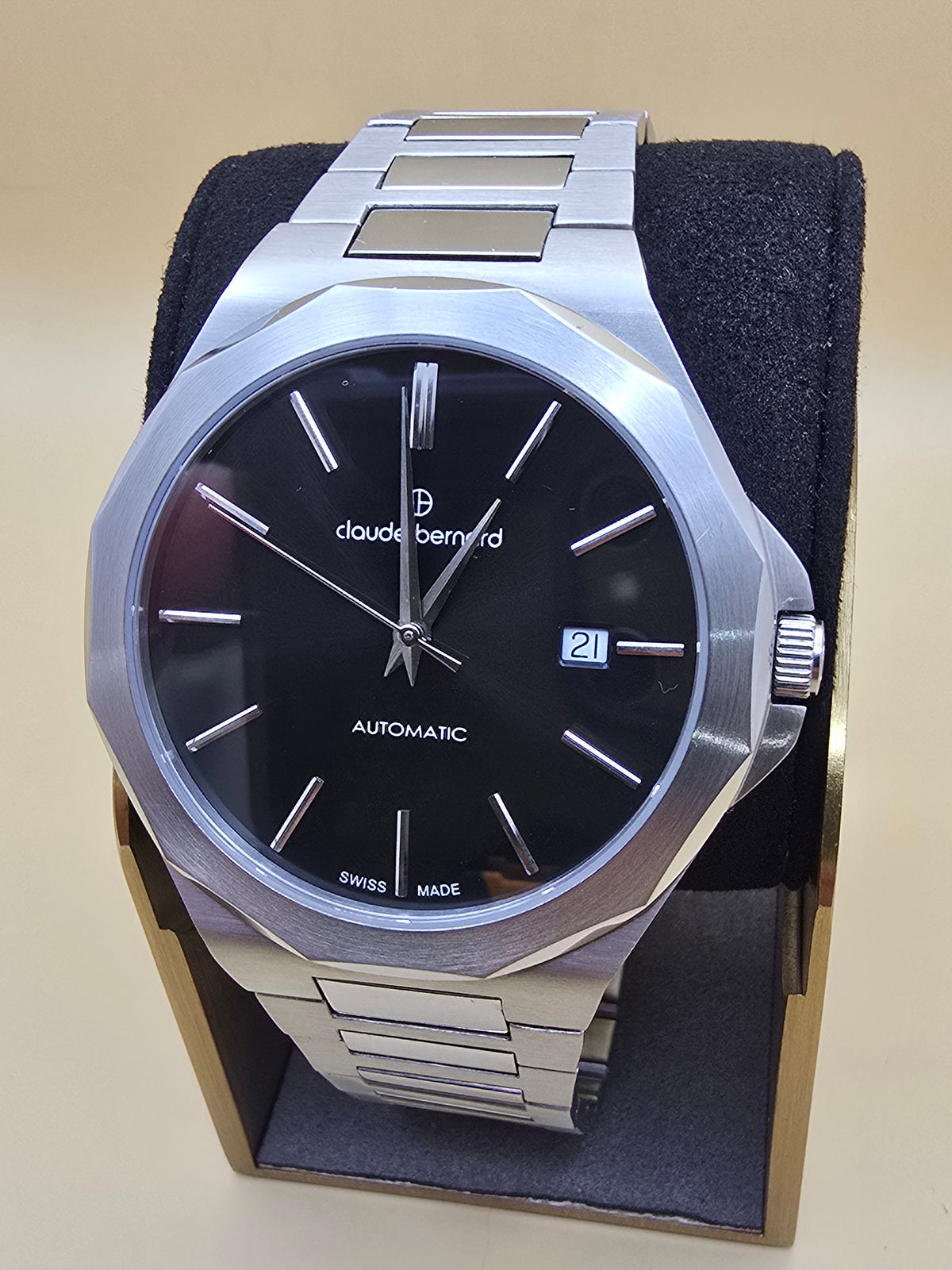 Claude Bernard Clasic Automatic 42mm cutie originală