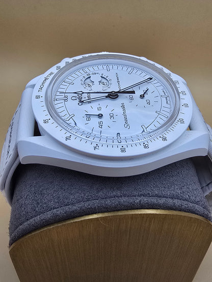 Omega x Swatch Snoopy Mission to the Moonphase white full set