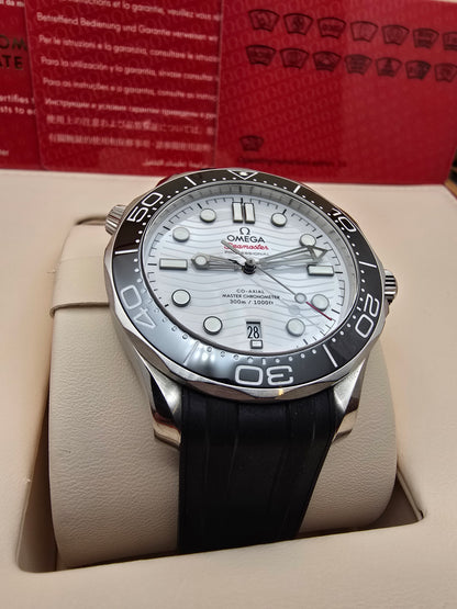 Omega Seamaster Professional 300m Co-Axial 8800 42mm full set 3880Euro