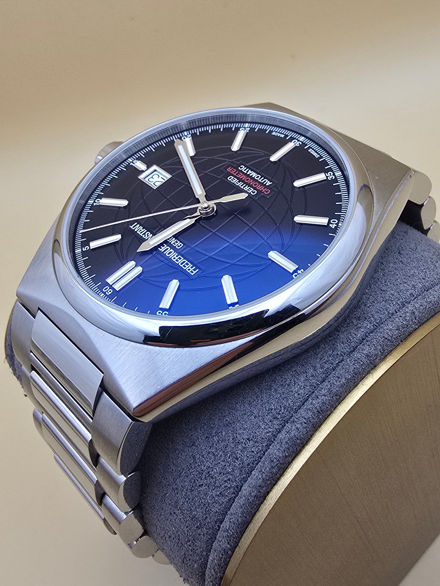 Frederique Constant HighLife Chronometer 39mm full set + extra curea rubber REZERVAT