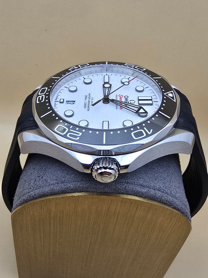 Omega Seamaster Professional 300m Co-Axial 8800 42mm full set 3880Euro