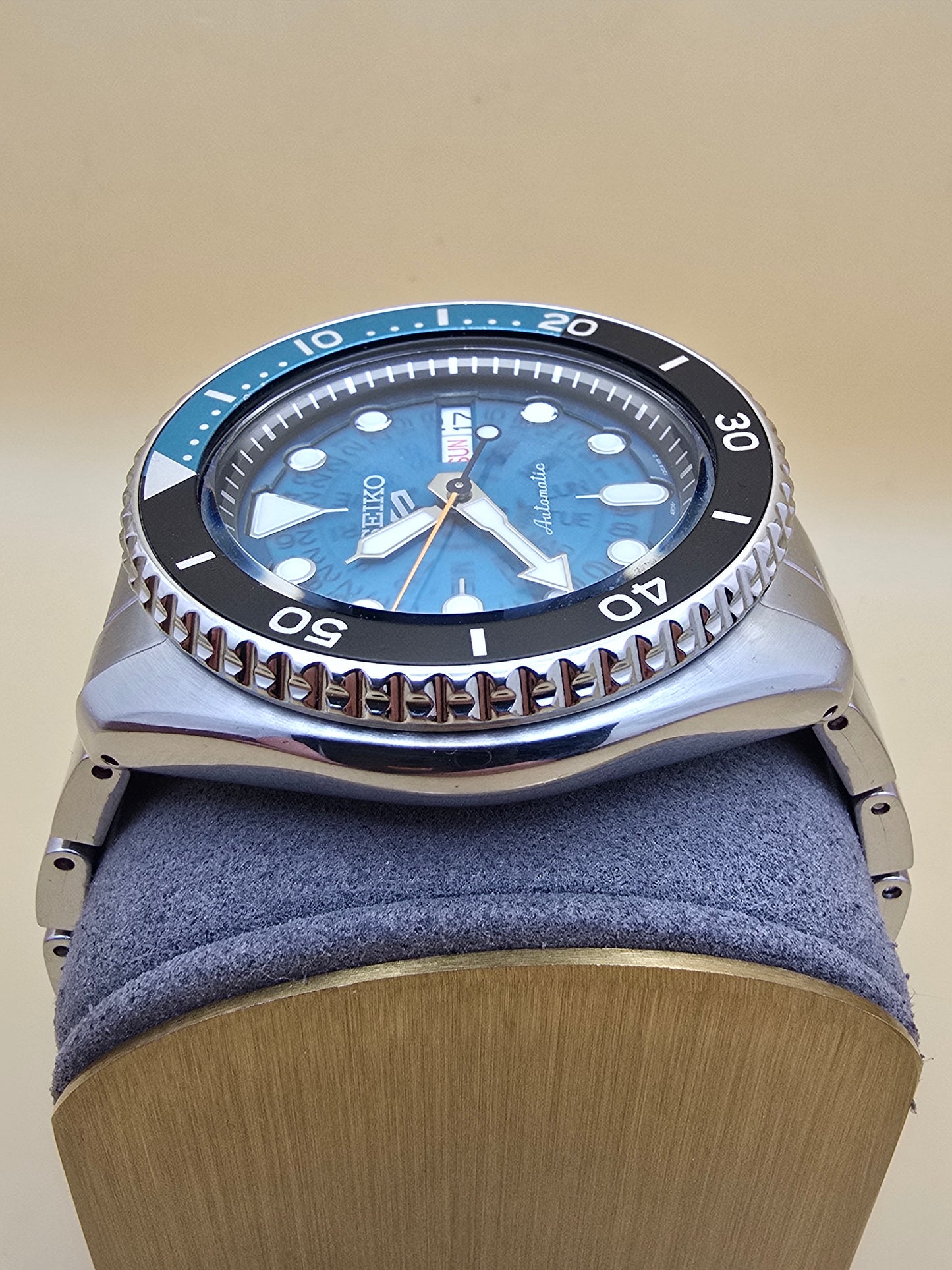 Seiko 5 Diver SKK 42mm cutie rezervat