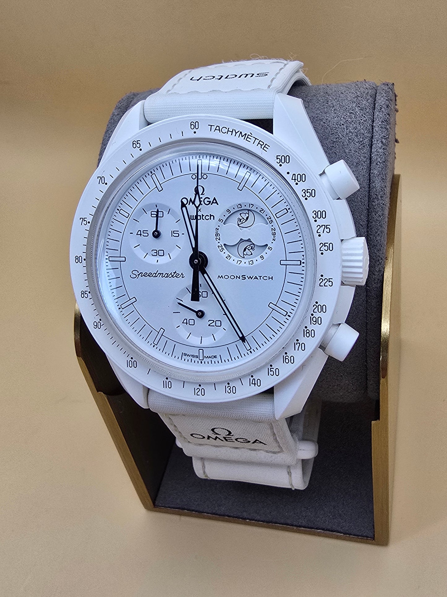 Omega x Swatch Snoopy Mission to the Moonphase white full set