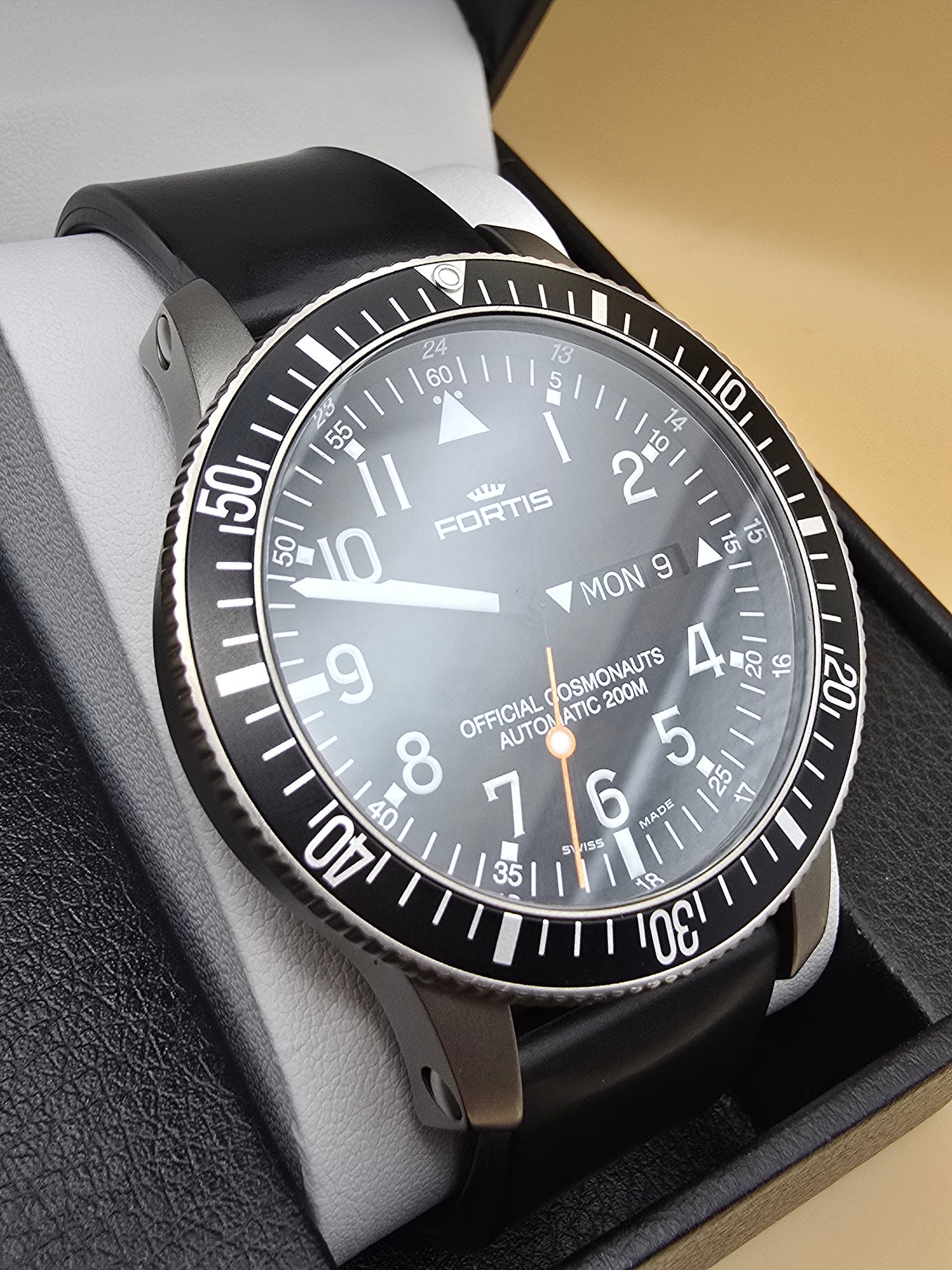 Fortis B42 Cosmonaut Day Date Titanium